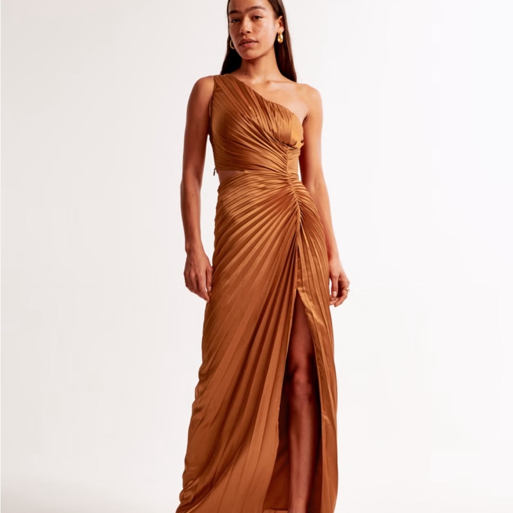 Elegant One-Shoulder Brown Dress